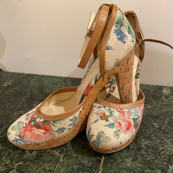 Nine West floral cork Mary Jane pumps sandals 7 - Picture 2 of 3